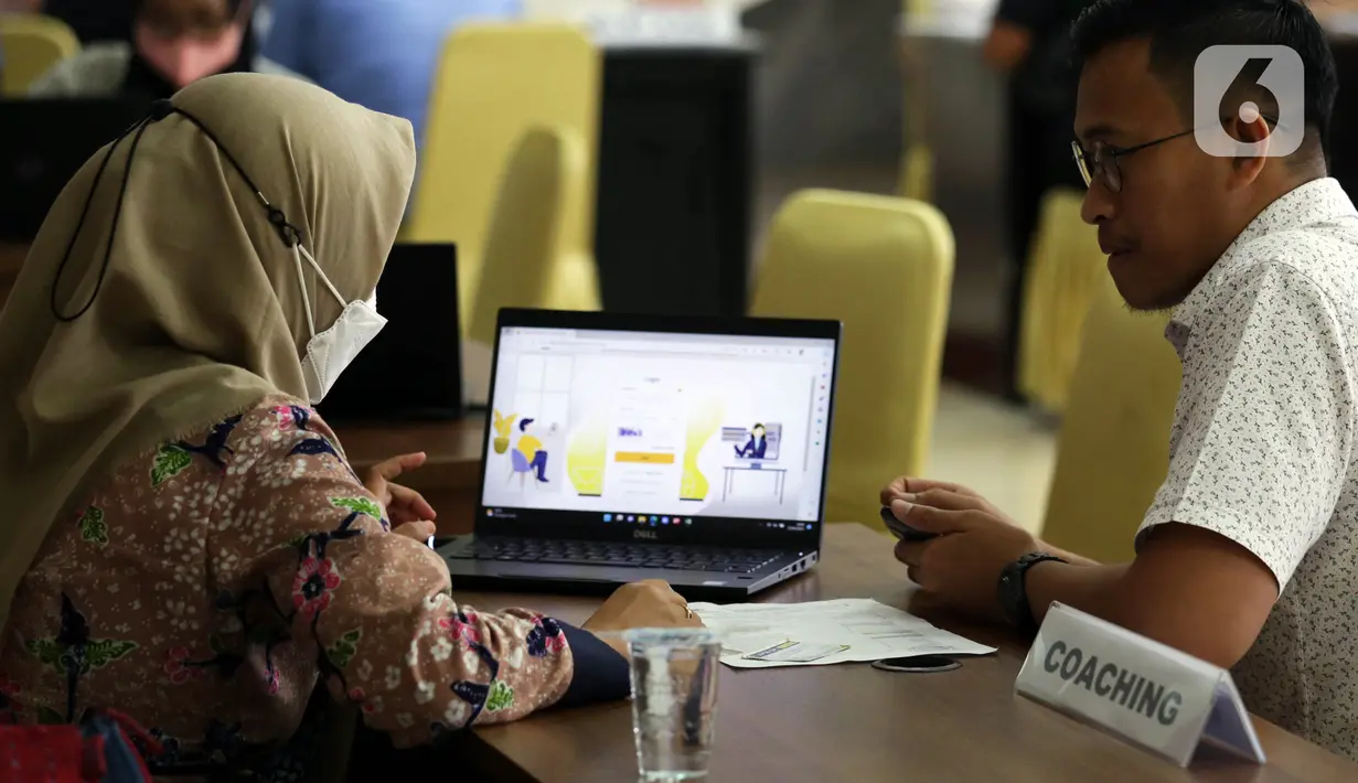 Jatuh tempo pelaporan SPT Tahunan yaitu 31 Maret 2023 untuk wajib pajak orang pribadi dan 30 April 2023 untuk wajib pajak badan. (Liputan6.com/Johan Tallo)