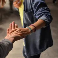 Bukan sembarang baper, perasaan ini bisa jadi pertanda kamu dan si mantan sebenarnya berjodoh. (Foto: unsplash.com/Remi Walle)