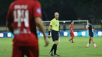 Wasit Asing di BRI Liga 1 2024/2025: Solusi Jangka Pendek atau Hambatan Jangka Panjang?