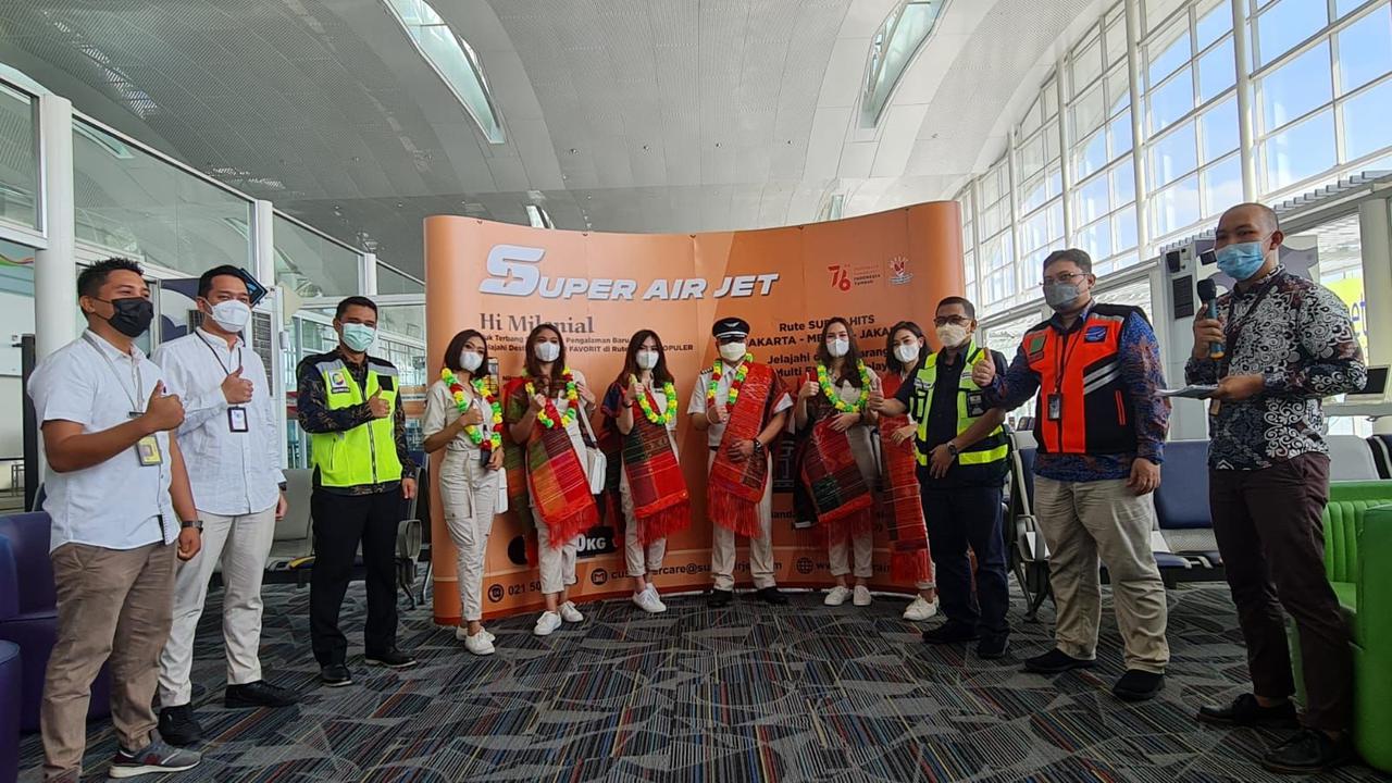 Peresmian terbang perdana Super Jet Air oleh jajaran Direksi. (Foto:Agusta Hendrawan/Super Jet Air)