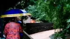 Syafei hilang saat mandi di sungai yang tengah meluap akibat hujan deras di belakang pesantren.