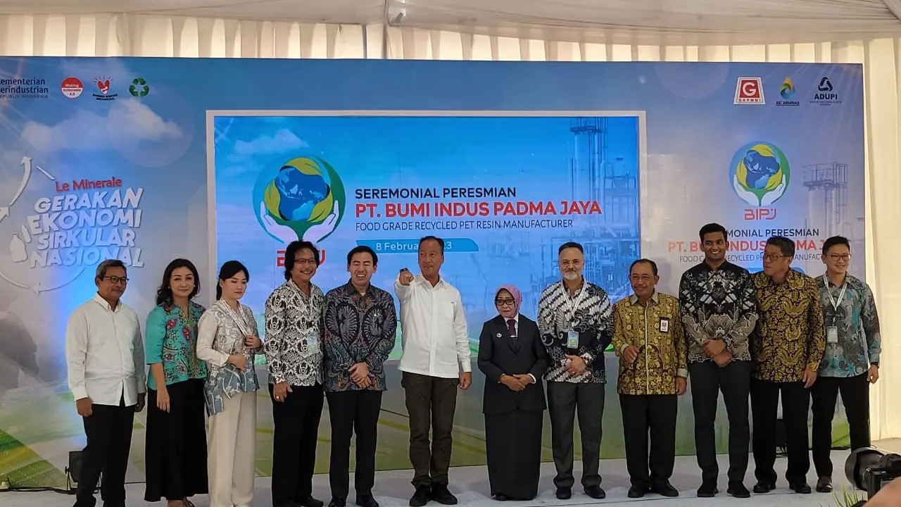 Pabrik daur ulang PET lokal