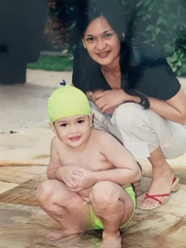 6 Potret Lawas Donna Harun Bareng Jeje Soekarno Kecil, Awet Muda di Ultah ke-57