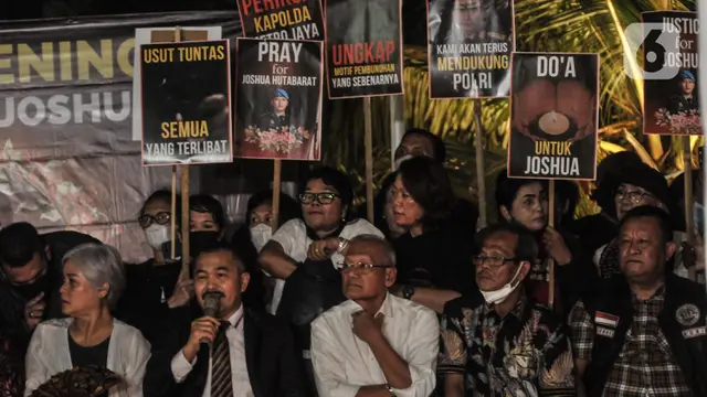 Aksi Solidaritas 4.000 Lilin Mengenang 40 Hari Kematian Brigadir J