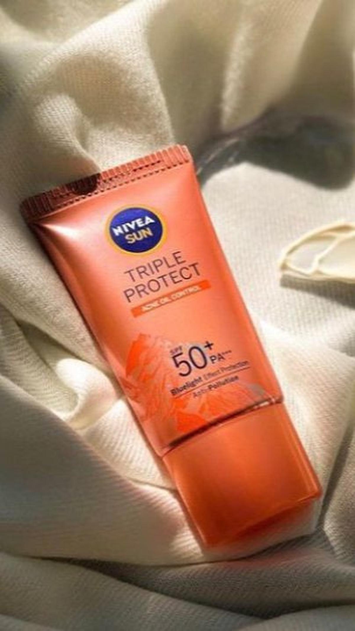7. NIVEA SUN Triple Protect Acne Oil Control SPF50+ PA+++<br>
