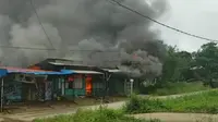 Gloria menyebutkan situasi pagi hari di Kota Sorong awalnya sudah kondusif. Namun siang sekitar pukul 13.30 WIT, Kota Sorong kembali memanas. (Liputan6.com/Katharina Janur)