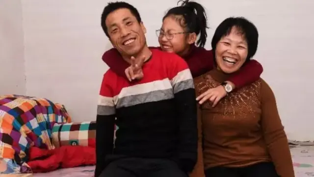 Tak Punya Kaki dan Tangan, Pasangan Ini Buktikan Hidup Bisa Tetap Bahagia