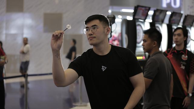 Pemain darts Indonesia, Sunny Kings Handoko. (Indonesia Entertainment Group)