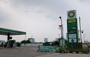 SPBU swasta yakni BP-AKR menaikan harga BBM untuk beberapa produknya.