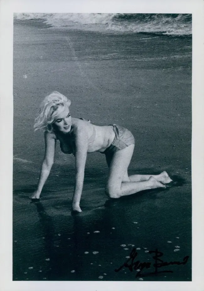 Intip foto-foto Marilyn Monroe dengan gaya yang cantik, klasik dan sensual. (Foto: Vanityfair.com)