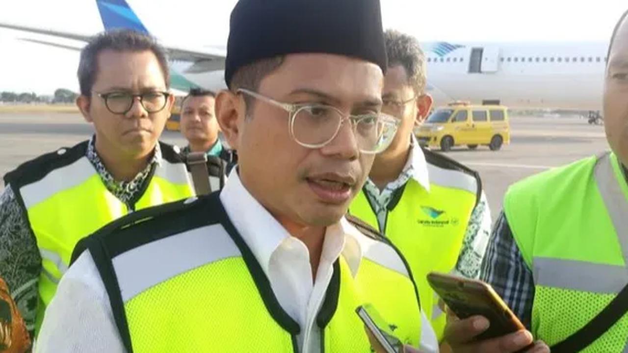 "Karena memang kan tantangan ke depannya bagaimana meningkatkan hubungan perekonomian antara negara kita dengan negara-negara lainnya,"