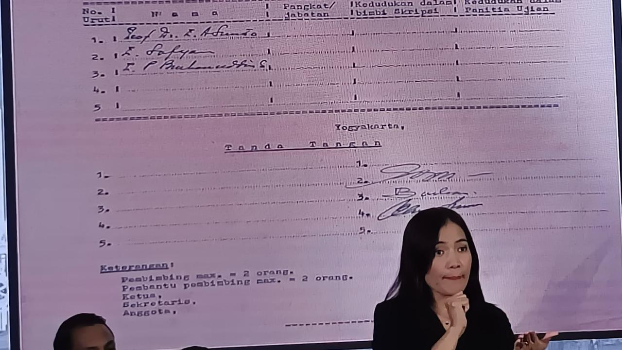 Bareskrim perlihatkan ijazah Jokowi