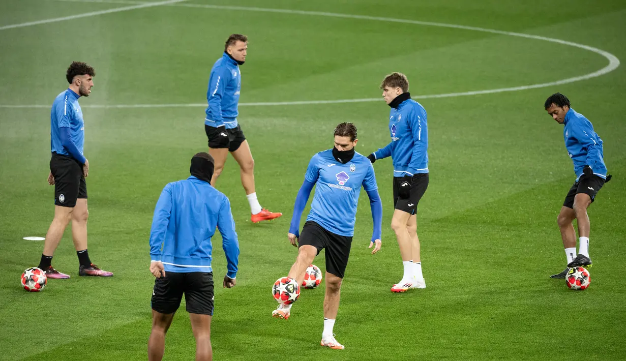 Sementara Atalanta yang berada di peringkat ketujuh dengan 14 poin masih harus berjuang untuk mengamankan tempat di delapan besar klasemen. (AFP/Josep Lago)