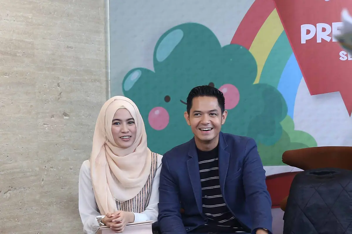 [Bintang] Dude Harlino dan Alyssa Soebandono