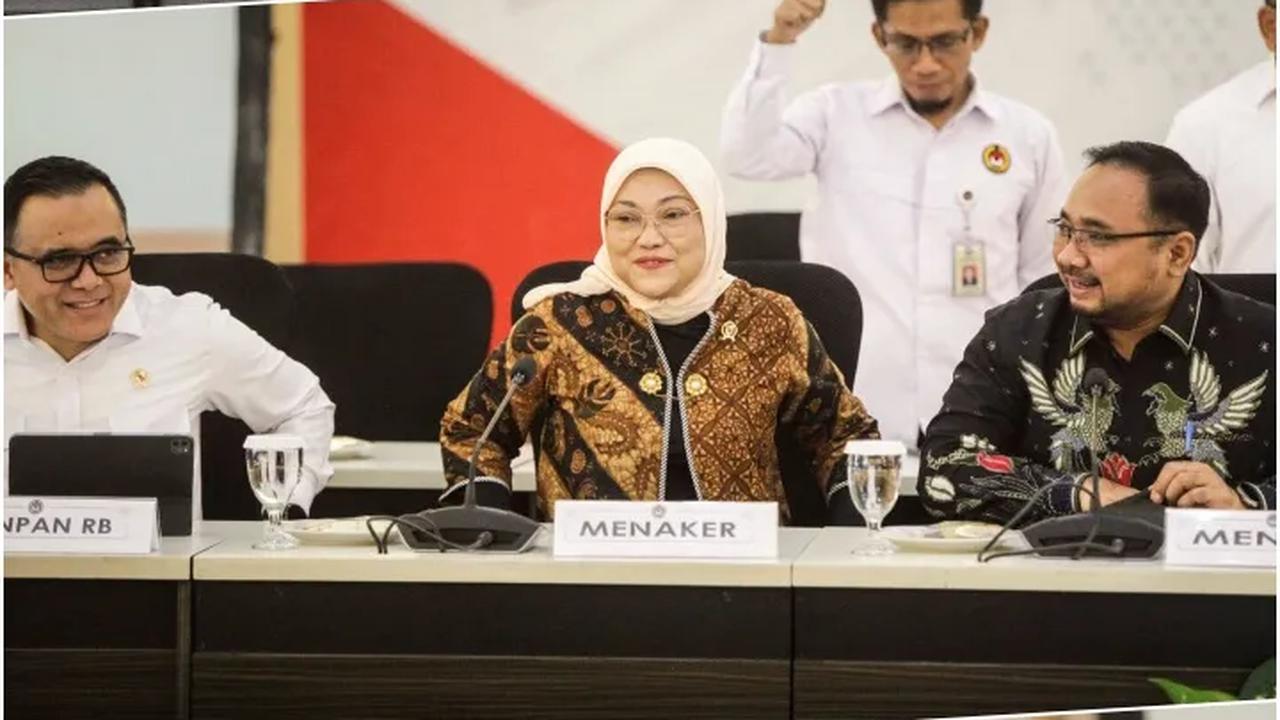 FOTO: Rakor Enam Menteri Bahas Persiapan Natal dan Tahun Baru 2024, Menko PMK Muhadjir Effendy Prediksi Akan Ada Lonjakan 107 Juta Pemudik