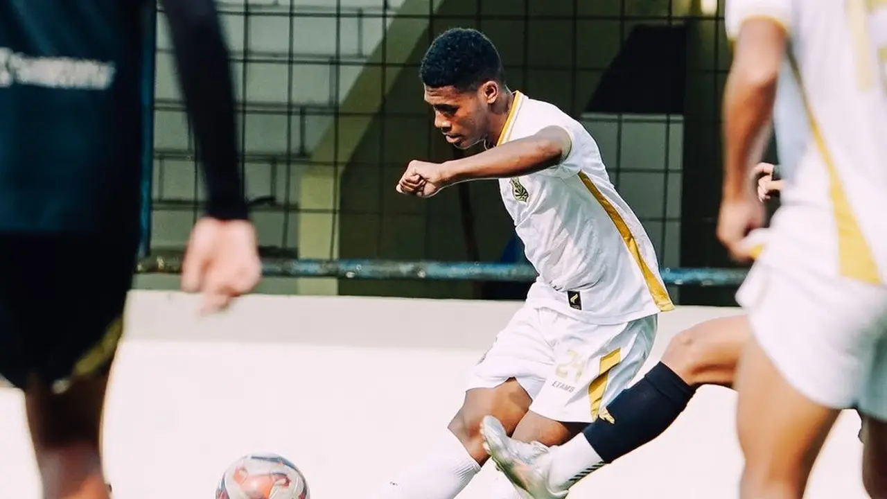 Fadly Alberto Hengga - EPA U-20 Super League 2025/2026