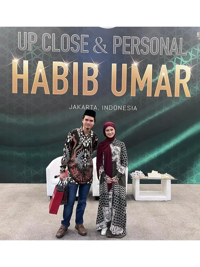 10 Potret Artis Hadiri Safari Dakwah Habib Umar, Marsha Timothy Jadi Sorotan