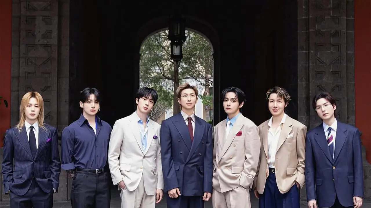 Ketujuh Member BTS saat bertemu Presiden Meksiko, Claudia Sheinbaum. Dok. Big Hit