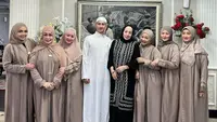 6 Potret Rieta Amilia dan Geng Artis Peringati Nisfu Syaban, Kompak Pakai Gamis