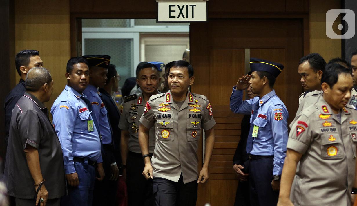 FOTO: Komjen Idham Azis Jalani Uji Kepatutan dan Kelayakan ...