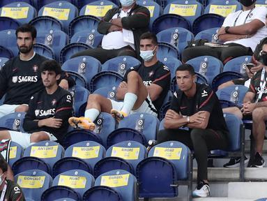 Cristiano Ronaldo absen saat pertandingan  antara Portugal kontra Kroasia di UEFA Nations League. (AP/Miguel Angelo Pereira)
