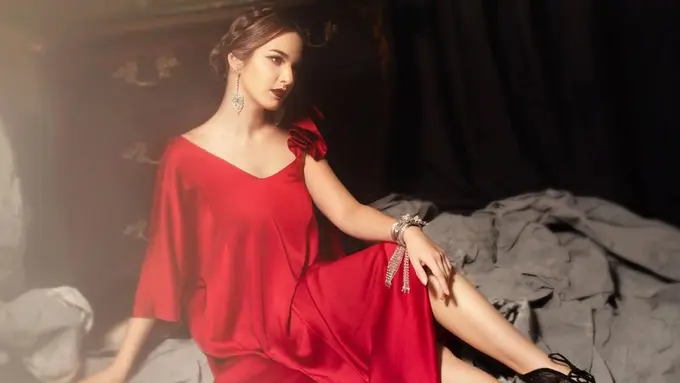 Inspirasi Gaya Rambut ala Nia Ramadhani