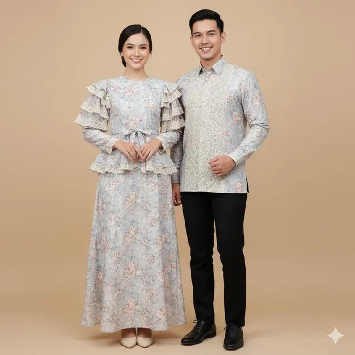 7 Model Gamis Batik Couple Brokat Elegan Keluarga Besar, Tampil Serasi dan Mewah
