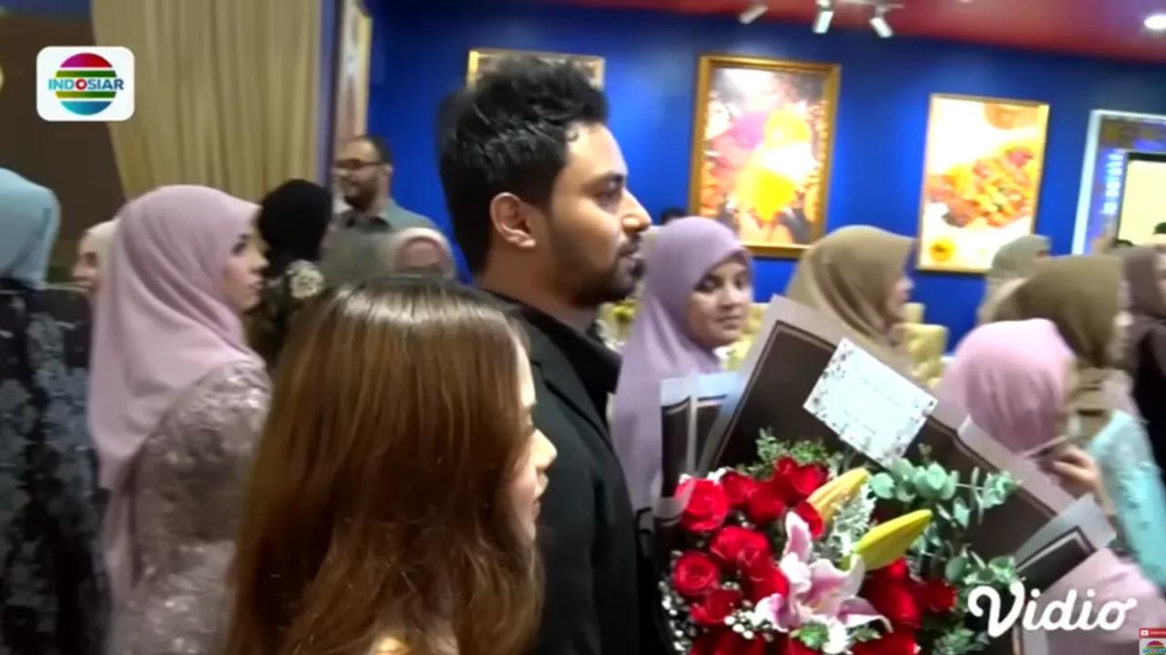 Banyak para fans dan netizen yang mendoakan Rara LIDA dan Aladull.<br>