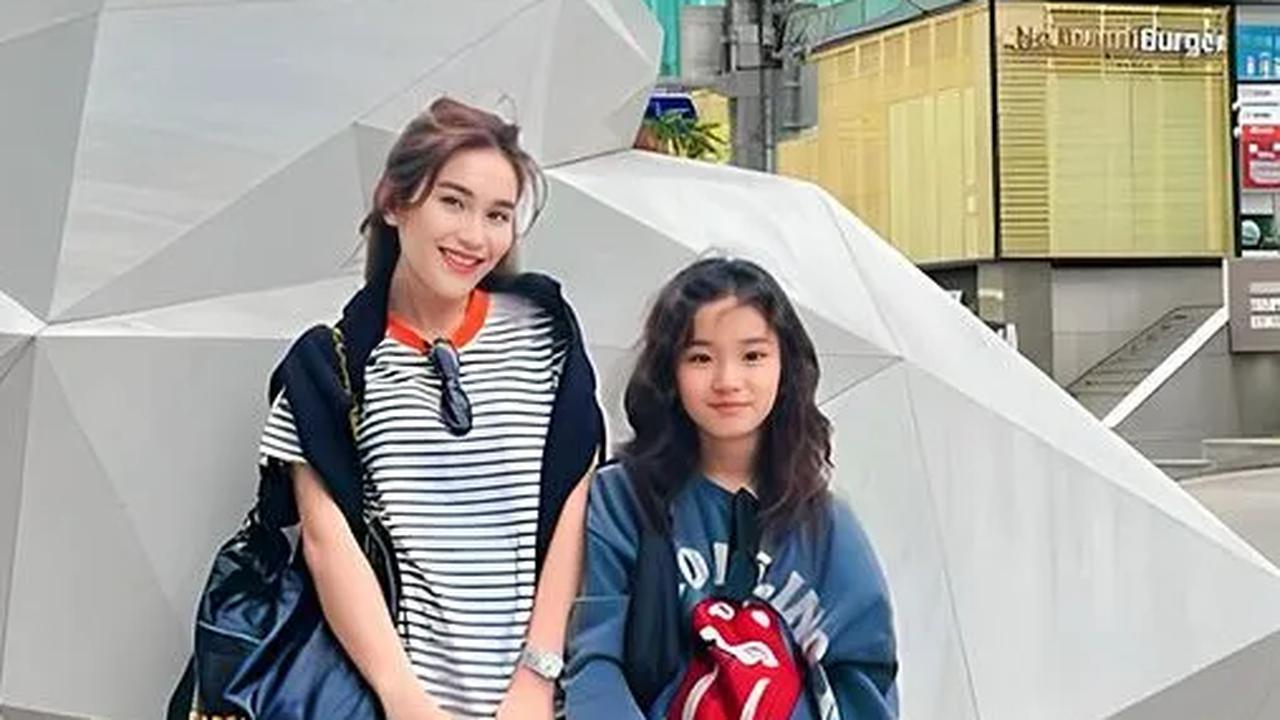 Ayu Ting Ting Boyong Keluarga Liburan ke Korea, Heboh Ketemu Nikita Mirzani Langsung Diajak Makan di Taman
