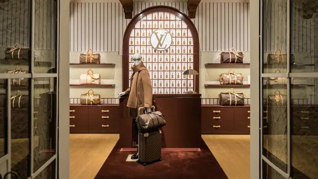 130 Tahun Monogram, Louis Vuitton Rayakan Ikon Abadi Lewat Pop-Up & Window Display Spektakuler di Berbagai Kota Dunia
