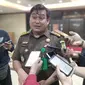 Kasi Penkum Kejati Sulsel, Soetarmi mengatakan berkas perkara dua mantan pejabat pajak Kabupaten Takalar dalam kasus korupsi penjualan pasir laut telah dinyatakan lengkap (Liputan6.com/Eka Hakim)