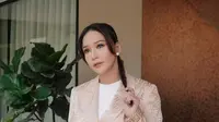 Maia Estianty Terkesan dengan Sosok Syifa Hadju dan Kebaikan Keluarganya