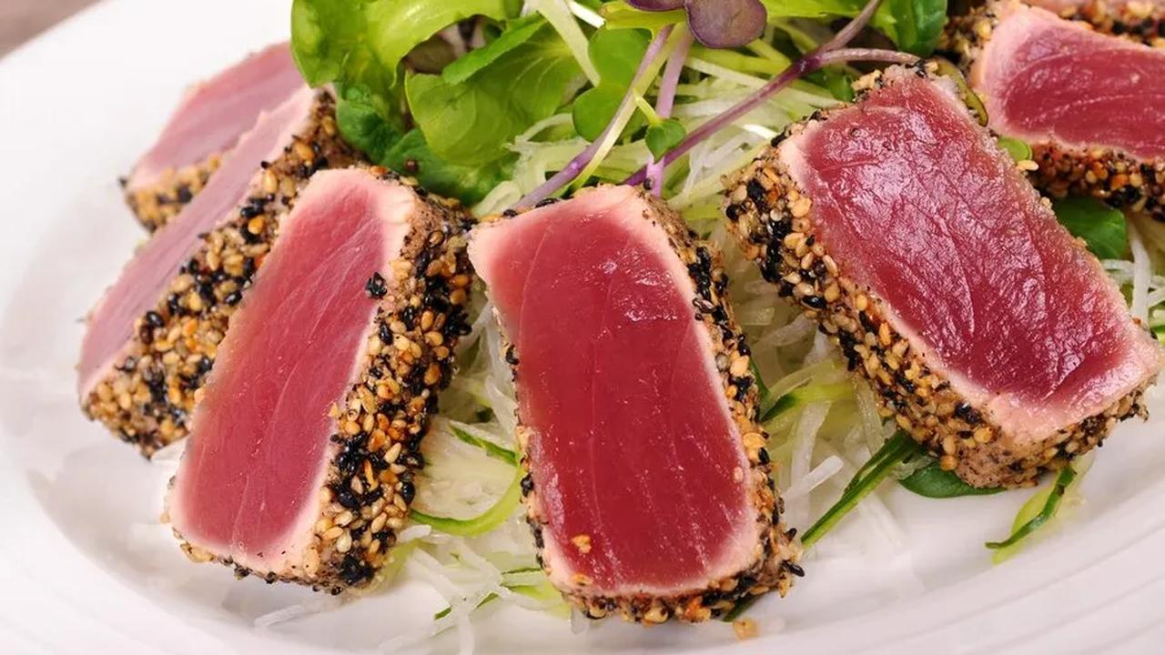 1. Ikan Tuna<br>