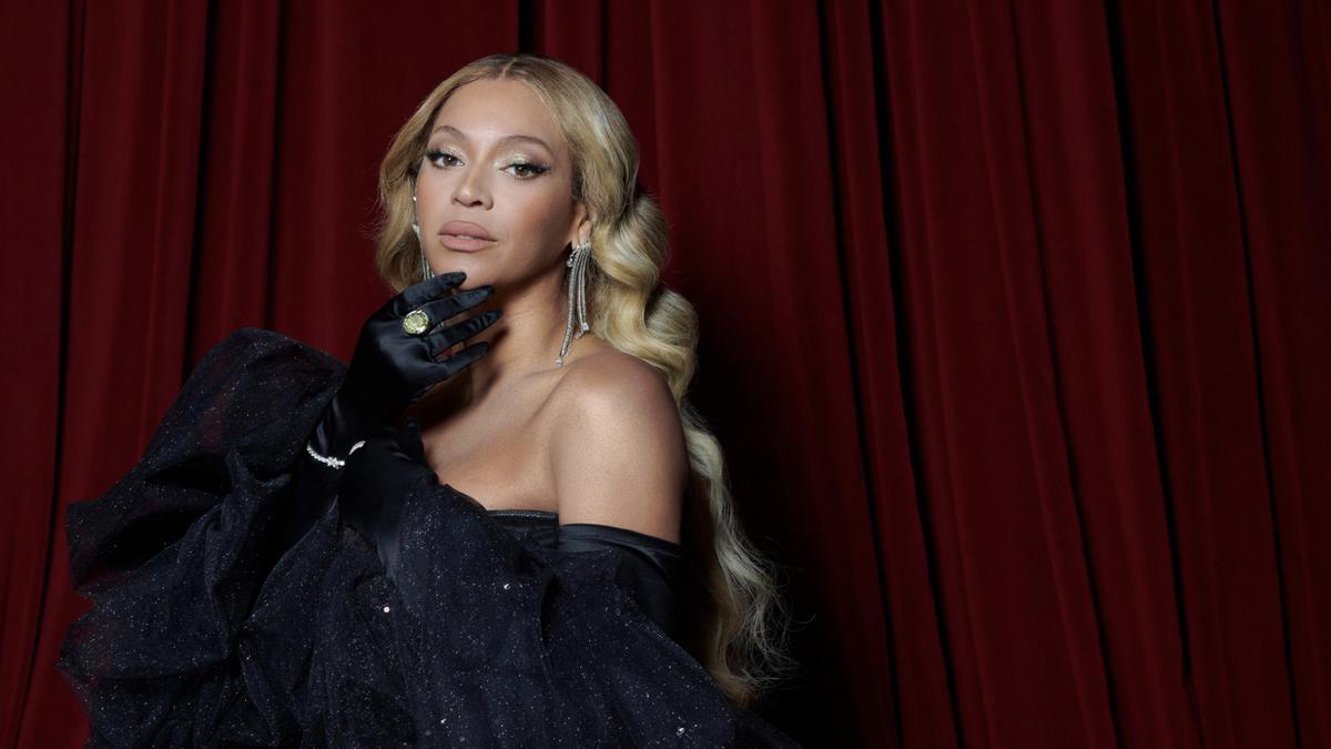 Melihat Koleksi Perhiasan Beyoncé di Renaissance World Tour Los Angeles ...