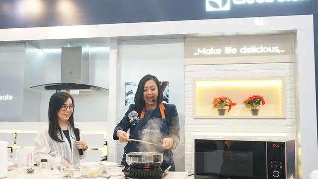 Inovasi Microwave Oven 5 in 1 Peringati Hari Jadi Seabad Electrolux