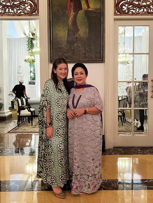 Danvy Rukmana, anak Ari Sigit dan Annisa Trihapsari tampak begitu memukau. Berhasil turunkan berat badan, total look-nya tampak semakin segar. [Foto: Instagram/ Danvy Rukmana]