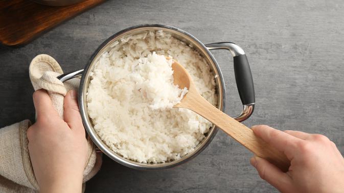Cara Menanak Nasi Agar Makin Pulen dan Beraroma Wangi - Fimela.com