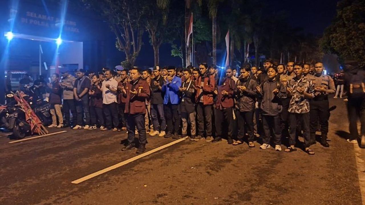 Mengapa Polda Babel Gelar Shalat Ghaib untuk Korban Aksi DPR? Duka Mendalam untuk Affan Kurniawan