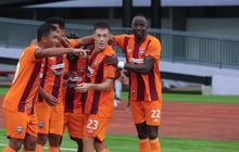 Foto: Di Kandang Sendiri, Persita Tangerang Dikalahkan Borneo FC