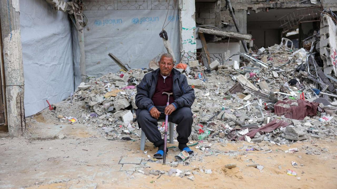 Potret pilu warga Palestina dan rumahnya yang hancur lebur akibat serangan Israel di Jalur Gaza