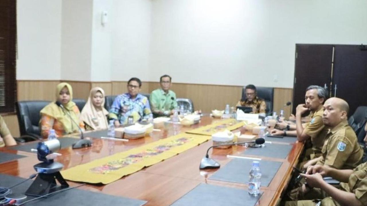 Tahukah Anda? Probolinggo Kini Punya Perisai Digital! Pemkab Resmi Kukuhkan Tim Tanggap Insiden Siber Probolinggo