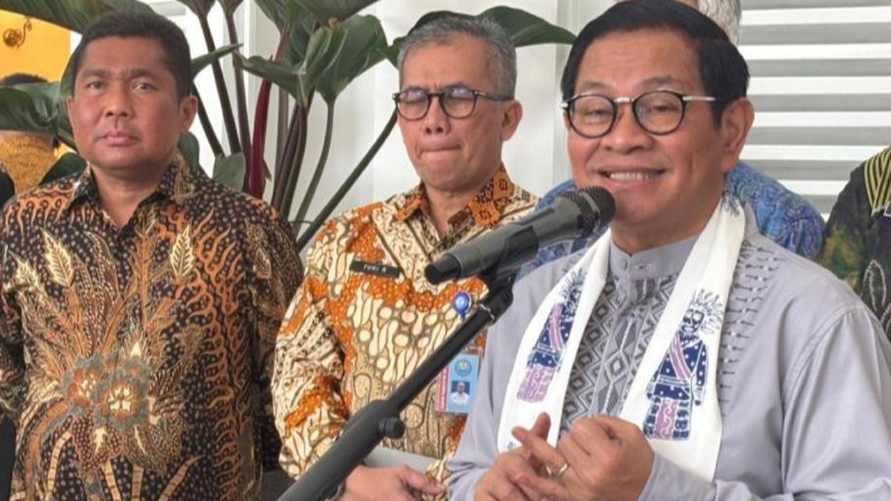 Gubernur Pramono Buka Suara soal Antrean Pelamar PPSU di Balai Kota: Daftar di Kelurahan