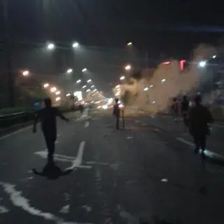 Fanatisme berimbas anarkis (Rochmanuddin/Liputan6.com)