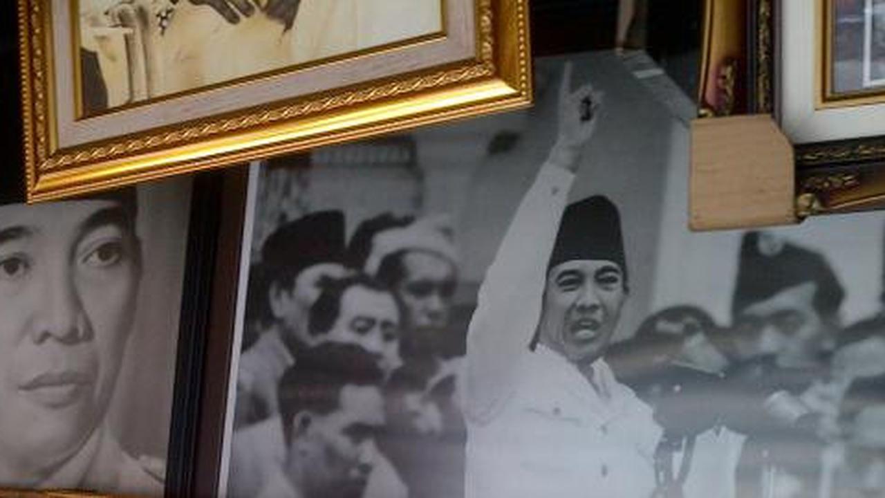  Main sepakbola, Bung Karno rela babak belur demi bangsa