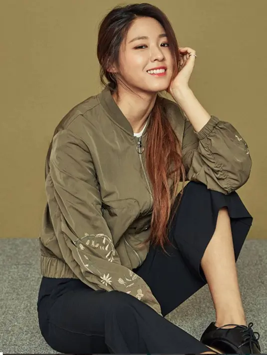 Zico ‘Block B’ nampaknya terlihat sedih setelah putus dengan Seolhyun ‘AOA’, terbukti ketika Zico mengunggah instrument ciptaanya di akun instragam miliknya dengan hastag #itwaslove. (Instagram/Seolhyun)
