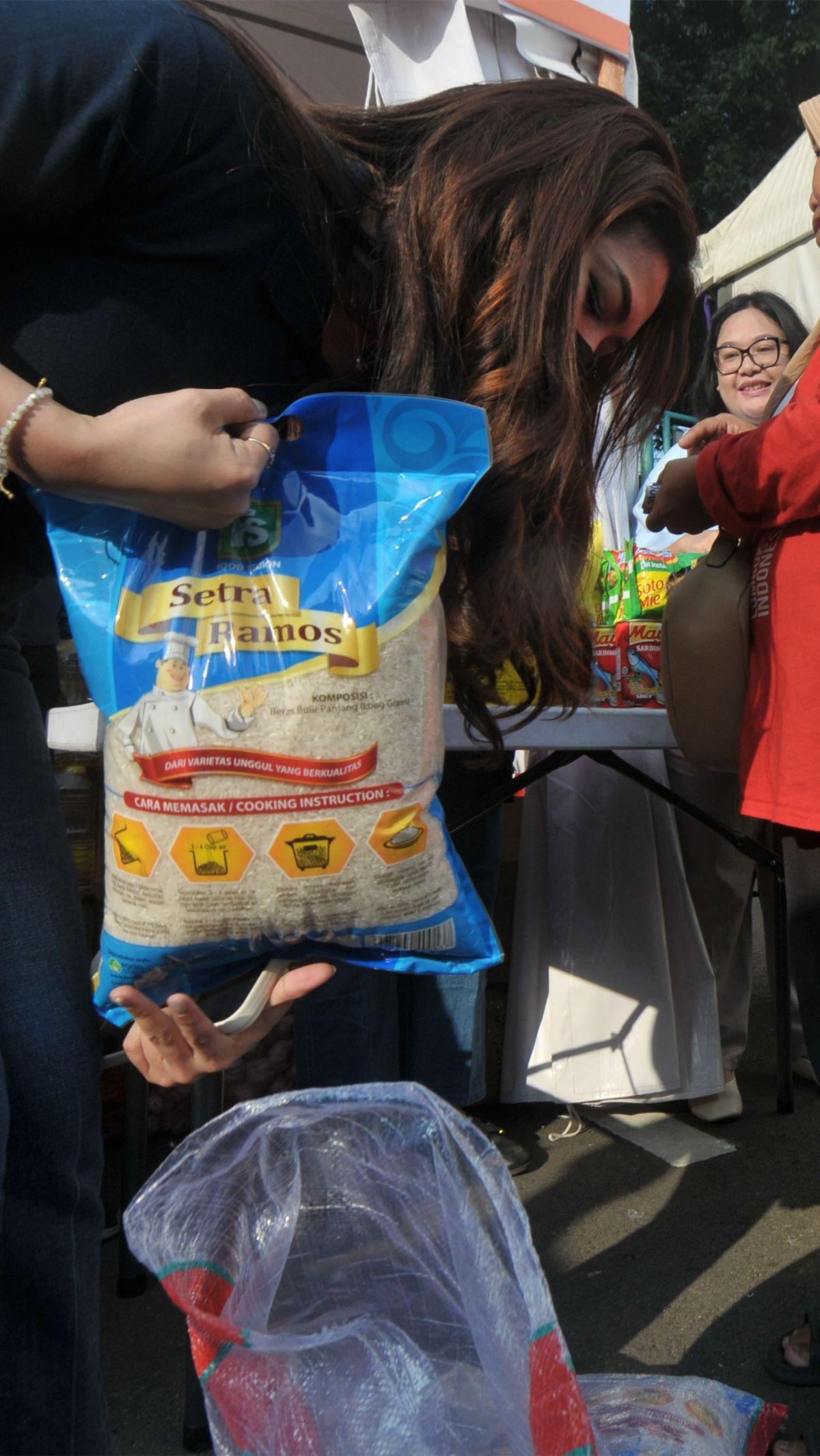 Jakarta Food Festival 2024 tidak hanya menjadi ajang untuk bazzar bahan makanan pokok. Foto: merdeka.com / Imam Buhori<br>