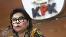 Wakil Ketua KPK, Basaria Pandjaitan menggelar konferensi pers di gedung KPK, Jakarta, Jumat (31/3). Basaria menyebut uang yang berhasil disita KPK itu sebagai cashback atas penjualan 2 unit kapal SSV (Strategic Sealift Vessel).(Liputan6.com/Helmi Afandi)
