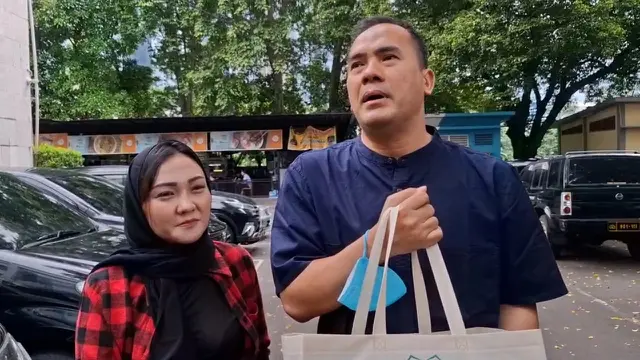 Saipul Jamil di Polda Metro Jaya, Senin (10/3/2025) (Liputan6.com/M Altaf Jauhar)