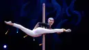 The China National Acrobatic Troupe tampil dalam upacara pembukaan Festival Sirkus Internasional Monte-Carlo ke-43 di Monako, Kamis (17/1). Festival ini akan berlangsung hingga 27 Januari 2019. (Sebastien Nogier/Pool/AFP)Sebastien NOGIER / POOL / AFP