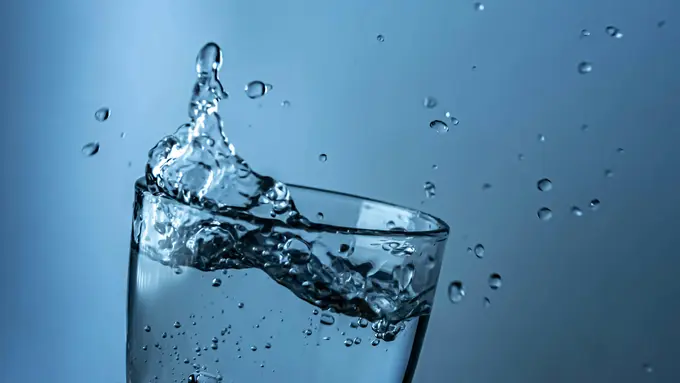 Berapa Liter Air yang Perlu Diminum agar Tubuh Tetap Sehat?